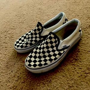 black checkered vans